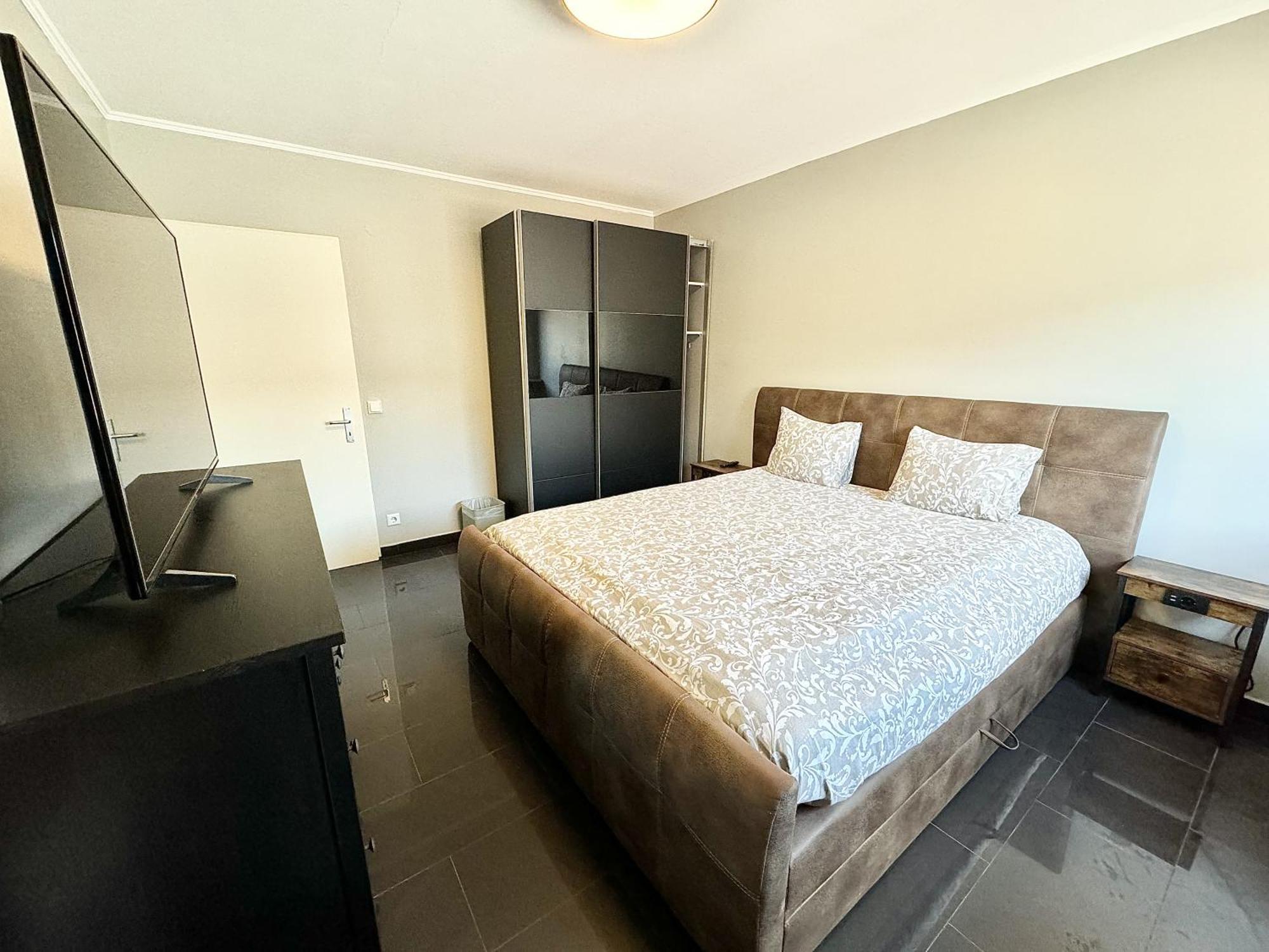 Esch-Sur-Alzette Apartment Экстерьер фото